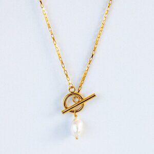 Waterproof Gold Toggle Necklace with Baroque Pearl Gold Chain Necklace Pretty